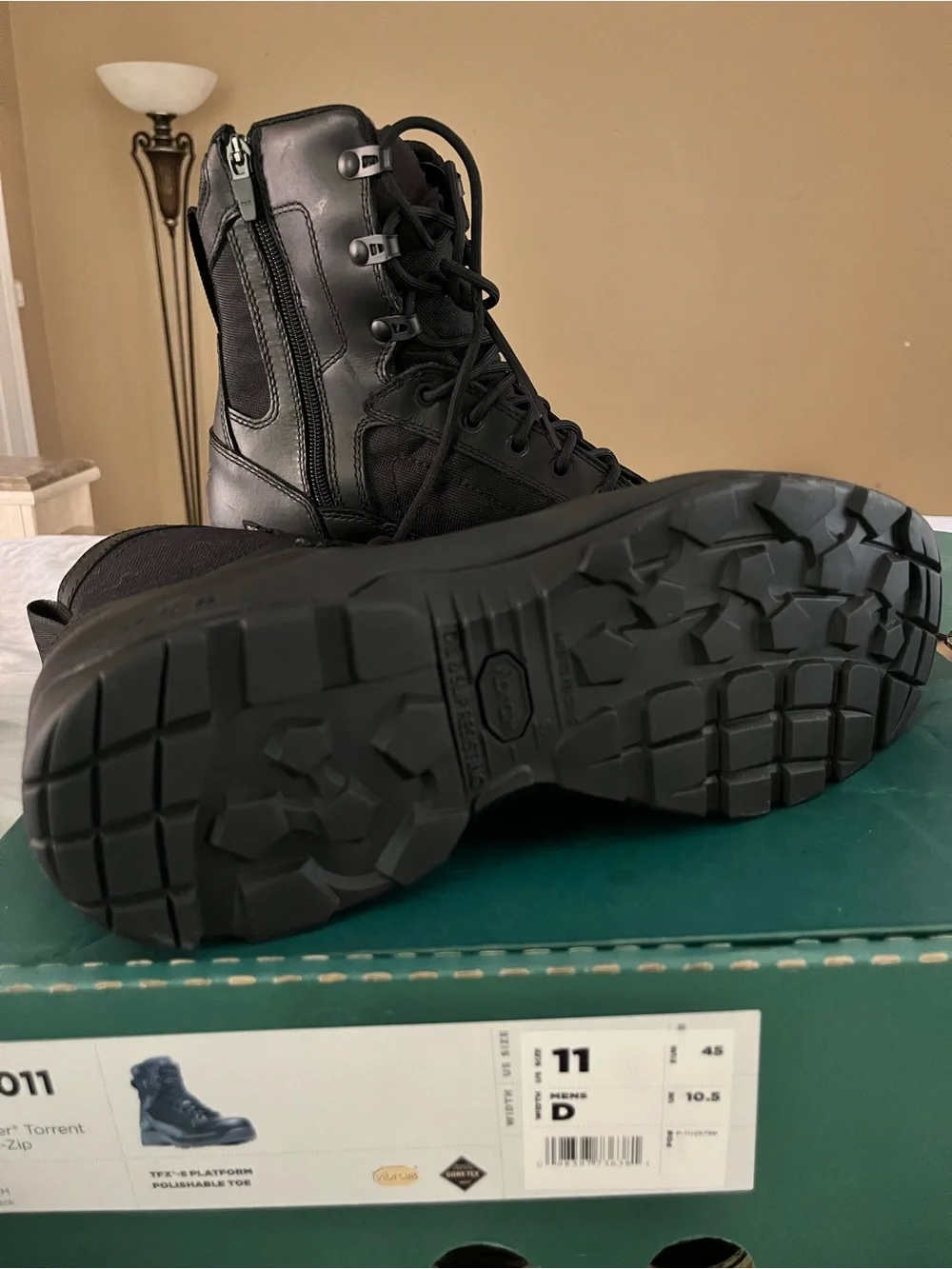 BNIB Danner Men's Black Tactical Boots - Waterproof Comfort